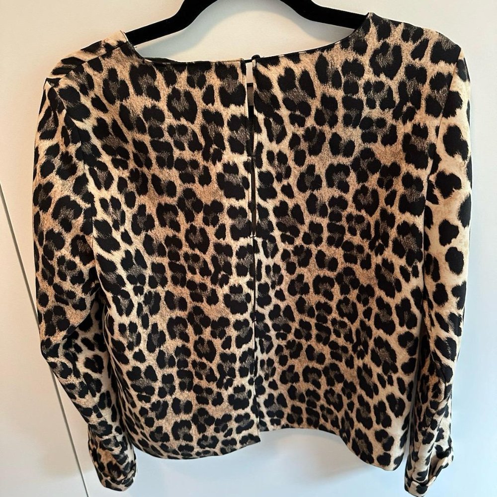Zara Basic Shirt - Picture 3 of 3